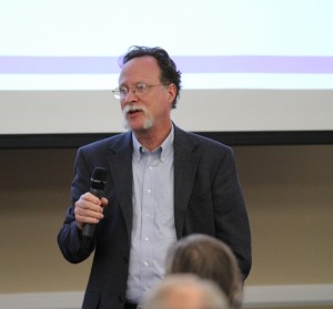 Professor Wendell Porter speaking at the 2015 Fall IT Assembly